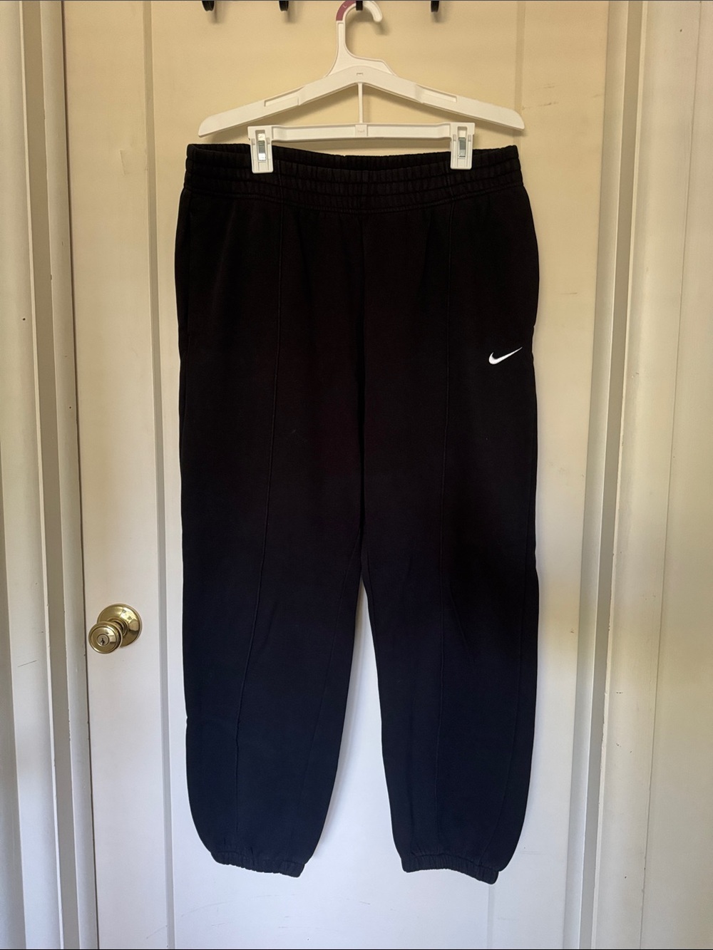 Black Nike Fleece Joggers - Picture 2 of 4